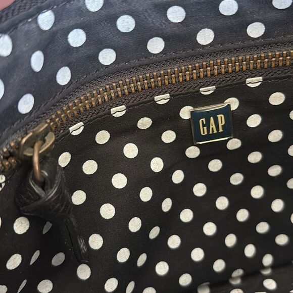 Gap Genuine Leather Wristlet Wallet-Bag - Picture 9 of 10